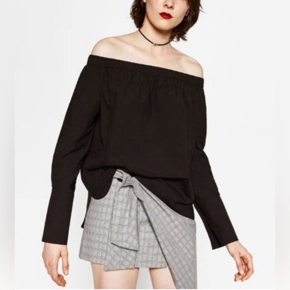 Zara Women’s Off The Shoulder Long Sleeve Top, EUC